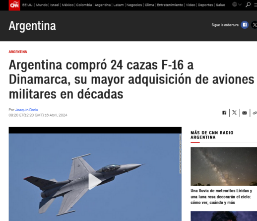 Foto que muestra la noticia de CNN que informa que el gobierno argentino compró 24 aviones cazas F16 a Dinamarca. Y en una foto se ve un avión gris F16 surcando el cielo celeste.