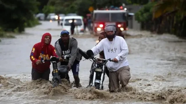 Más de 700 evacuados y 16 comunidades aisladas

