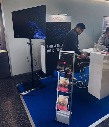 JAX 24 Stand