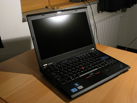 Thinkpad laptop picture 