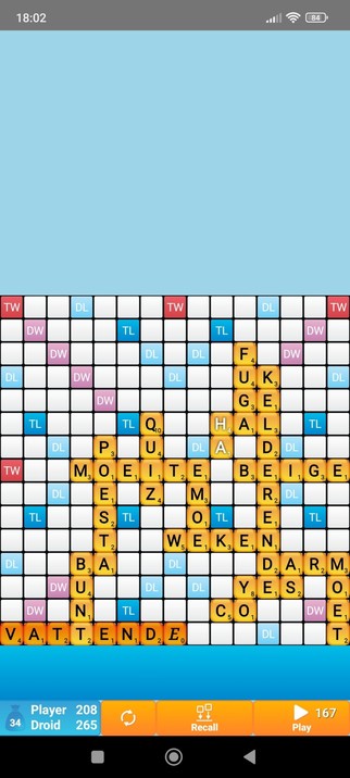 Scrabble, actually Classic Words android app, with 'vattende', Dutch for catching, highlighted, scoring 167 points.