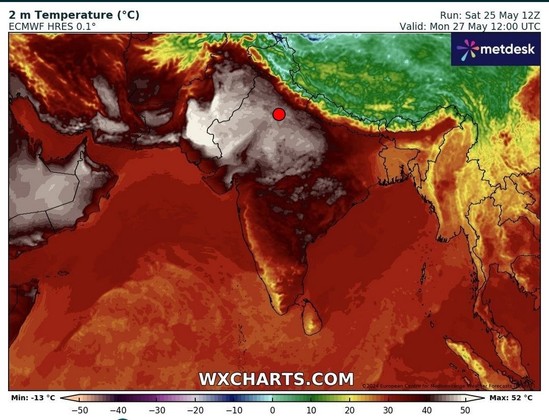 Hitzekarte Indiens. Der gesamte linke obere teil ist für Montag weiß markiert und damit um +50° Celsius.