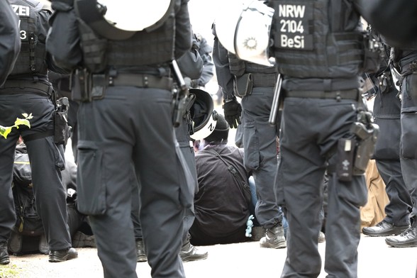 Sitzblocke in Düsseldorf 