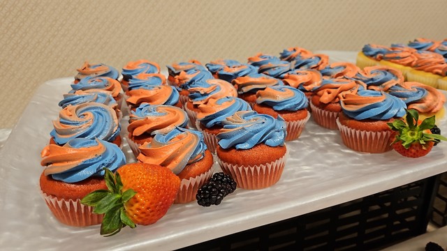 Colorful CASCA cupcakes create cool chompable clumps