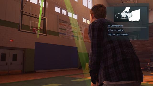 Screenshot from Marvel's Spider-Man 2 for PlayStation 5: mini game of Peter Parker shooting a basketball in his old high school gym