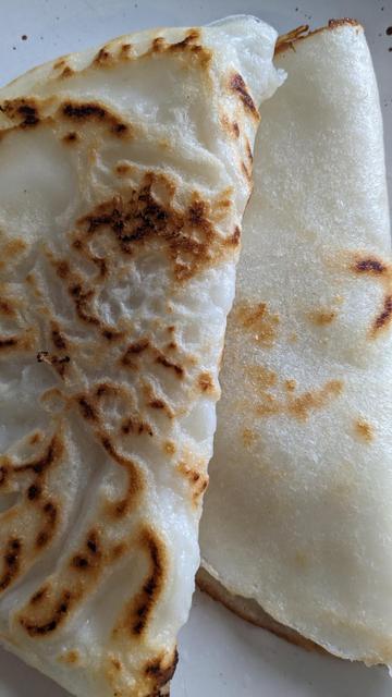 ขนมครก / Thai coconut milk and rice flour based pancake, homemade version