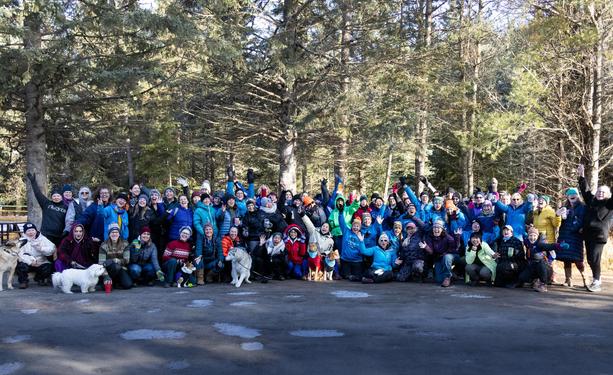 A picture of a large group, who were some of the participants at Freezing Woman 5 in 2023. 