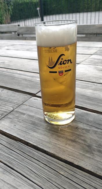 Ein...noch..gefülltes Glas Spaten (Weißbier aus München) 