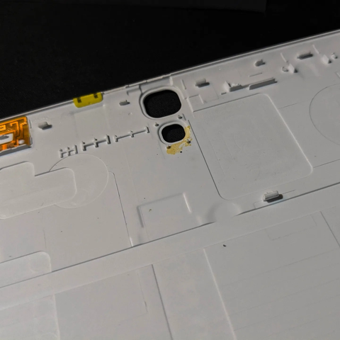 After-market back panel of the Samsung Galaxy Tab S 10.5 in white color without heat sink.