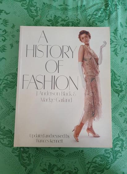J. Anderson Black, Madge Garland: A History of Fashion. Updated and revised by Frances Kennett