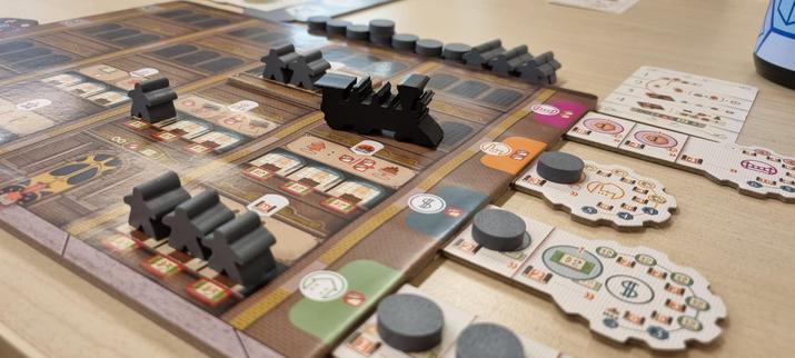 The train: Startplayer token🚂