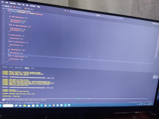Foto of a screen displaying code in visual studio code