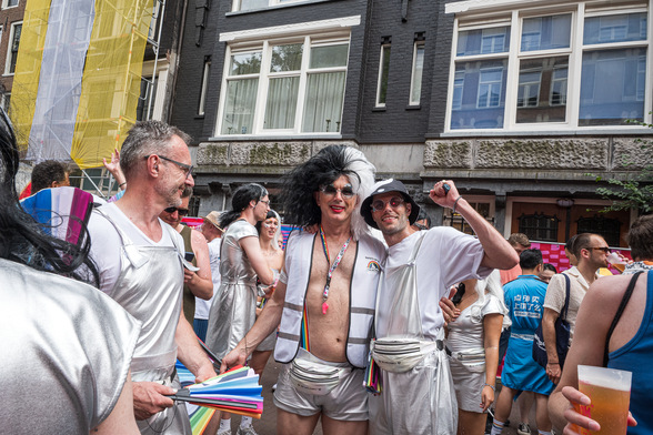 ALT TEXT - Gay party at Spuistraat #prik