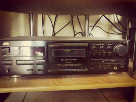 JVC TD-V662 classic cassette player photographed by me Theodoros Mpahoumas

#cassetteplayer #cassetteplayers #jvc 