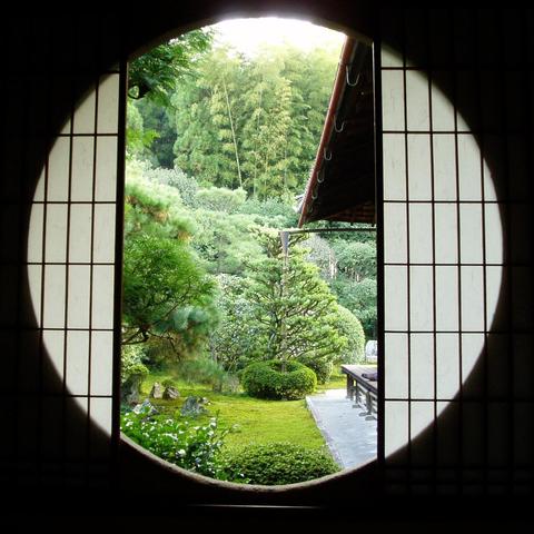 Round windows are a common feature in temple architecture, especially those affiliated with the zen sects.
