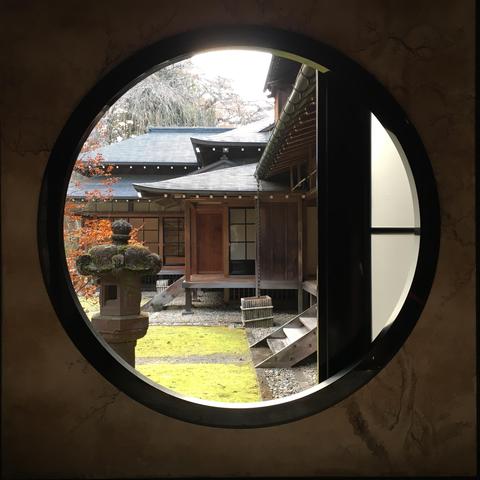 Round windows are a common feature in temple architecture, especially those affiliated with the zen sects.