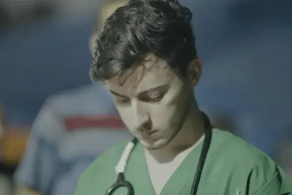 Medical student Ezz lost his home, his family and his chance to graduate next year, so he threw himself in to helping others [Courtesy of Ezz Lulu]