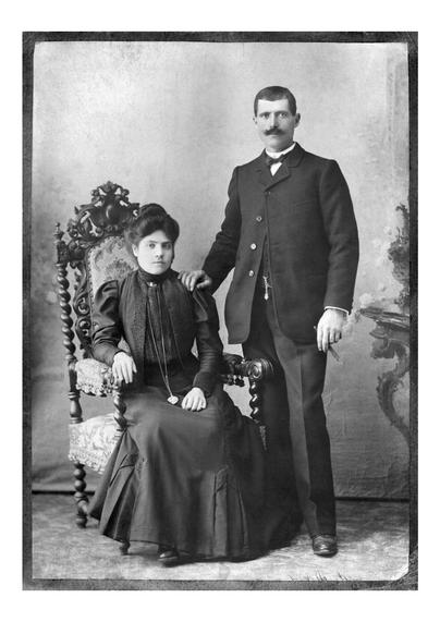Retouched/Restored Photograph: Portrait of Agathe & Jérôme B. (Final Result)