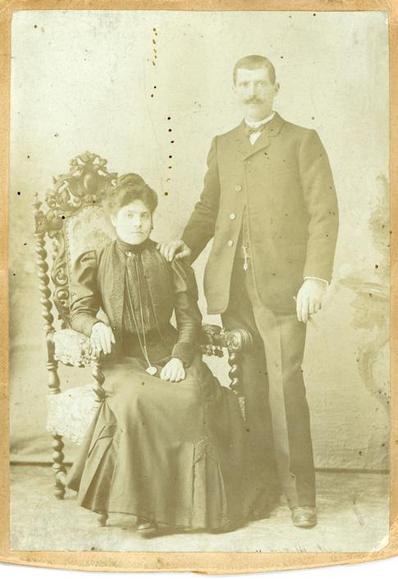 Retouched/Restored Photograph: Portrait of Agathe & Jérôme B. (Original Scan)