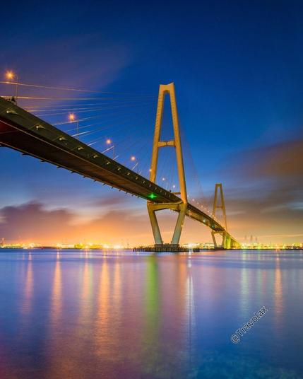 Meiko Triton Bridges in Nagoya, Japan ✨