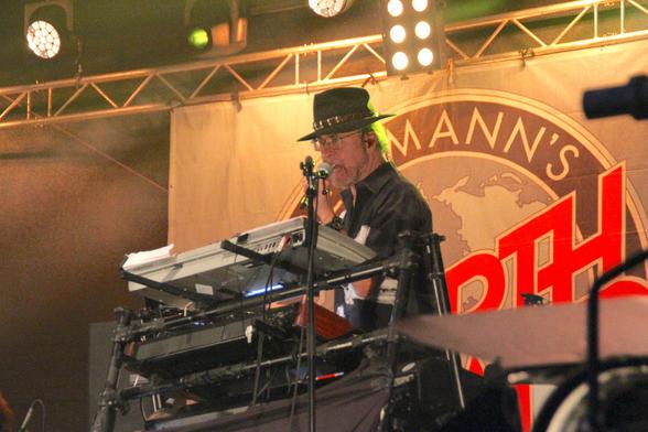 Manfred Mann am 1.9.24 in Waltrop beim dortigen Parkfest.