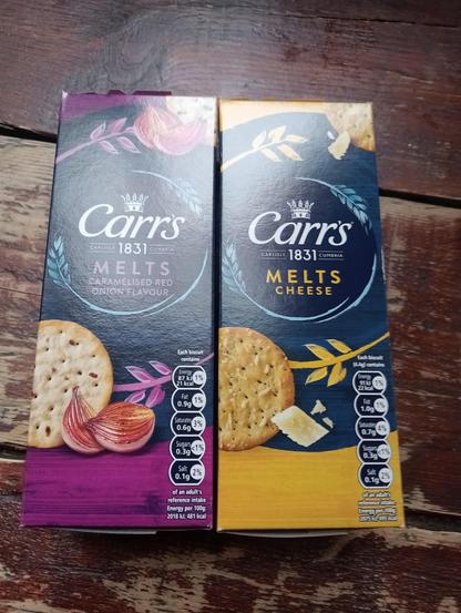 Fancy cheese crackers