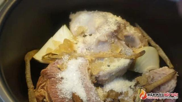 nấu phở bằng nồi áp suất có được không