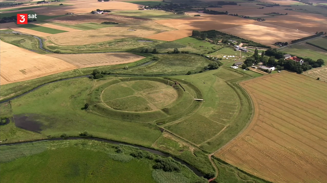 Denmark is located in the north of Europe and is characterized by coasts, ports and islands. Numerous Viking settlements can be seen from the air, as well as magnificent royal castles from later times.