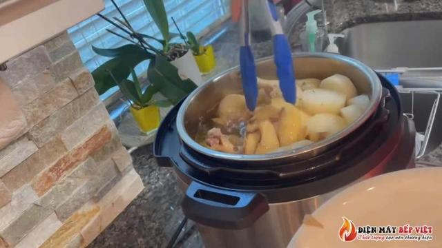 Nấu phở gà bằng nồi áp suất