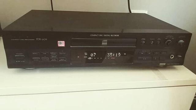 PIONEER PDR-609 Compact Disc Digital Recorder tool [with recording use] photographed by me Theodoros Mpahoumas