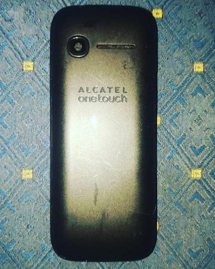 ALCATEL ONE TOUCH 1050D (with two SIM slots) photographed by me Theodoros Mpahoumas