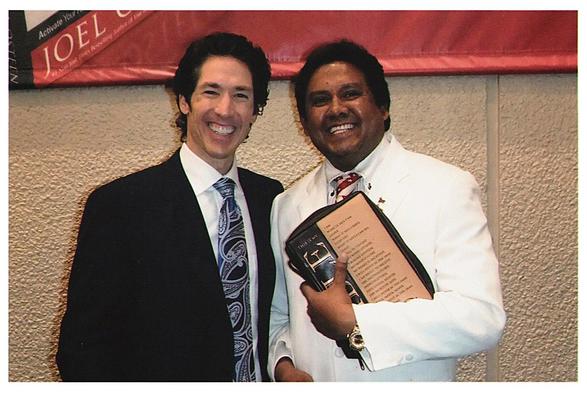 Joel Osteen and De Silva Jack Kiglovi in Lakewood Church in Texas.
