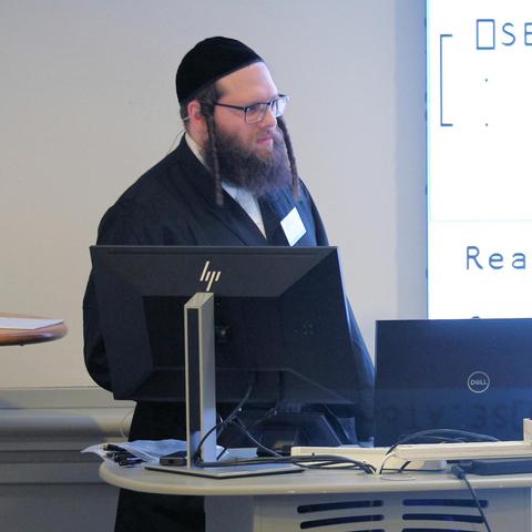 Adám Brudzewsky presenting at Dyalog '24