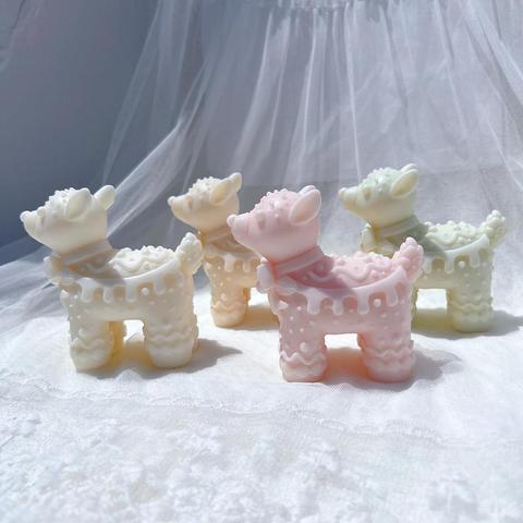 Christmas Cute Reindeer Candle Mold