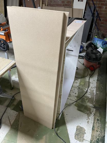 Two longish pieces of 18mm MDF (100cm x 40cm) to be cut down to size for doors of the cabinet!