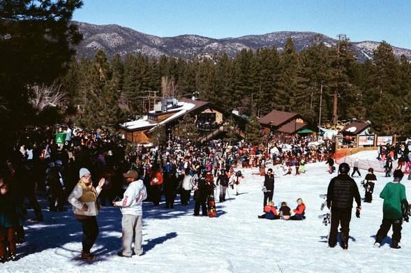 A very large crowd at Snow Summit