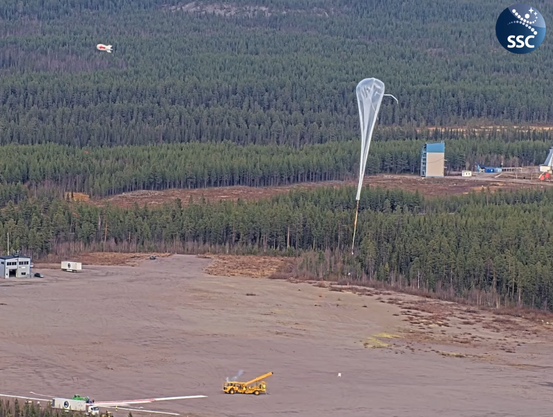 Launch of the BEXUS 34 balloon from ESRANGE balloon base in Sweden. Onboard were the following experiments:

Project Svarog (Investigation of large-scale membrane deployment dynamics in near vacuum conditions) from Imperial College London, United Kingdom

RETINA (Real-time Experiment for Thermal management, Inertial Navigation and Attitude) from Sapienza University of Rome, Italy

SMART (Satellite and Meteor Awareness from Radar Technology) from University of Porto, Portugal

SpiCy (Stratospheric investigation of combinatory cyanobacterial biofilms) from Ludwig Maximilian University of Munich, Germany

STORMDUST (Science of TOxin migRation and Microbiology in DifficUlt STratospheric conditions) from Gdansk University of Technology, Poland
