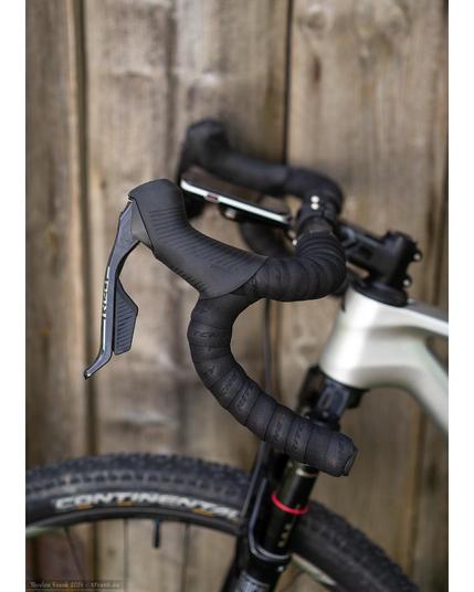 My Dropbar Exceed. Shown is the handlebar with new Sram Red AXS Shift and Brake levers.