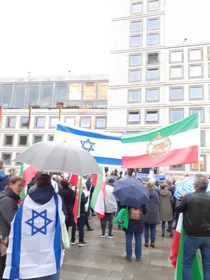 Opposition of Iran supports Israel