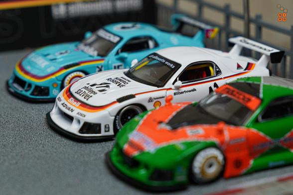 3 cars of Mazda RX-7 FD3S, LB-Super Silhouette by iNNO64 in 1:64 scale on AREA 164