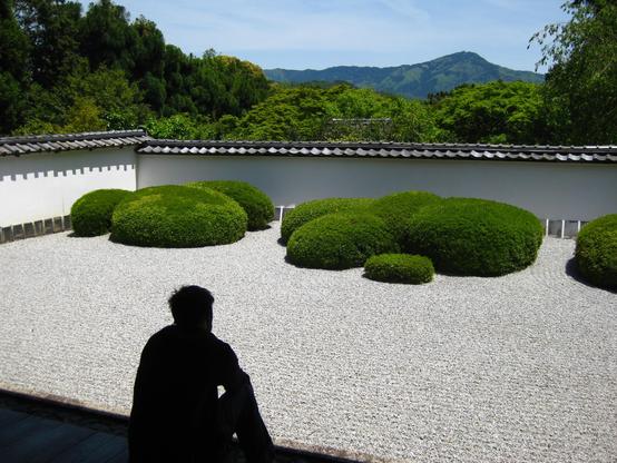 The garden of Shoden-ji is one of many temples in Kyoto to use Mt Hiei as borrowed scenery.
