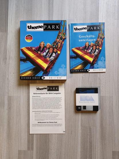 Theme Park Box und Inhalt