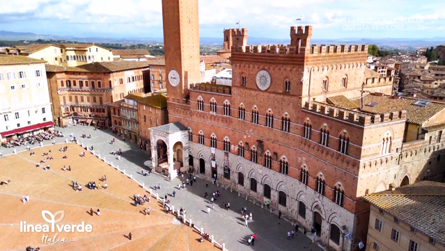 In addition to the center of Siena, Elisa and Monica will stop in the centers of Sovicille, Radicondoli and Chiusdino. In this territory, voted for geological training to exploit geothermal energy, Elisa Isoardi will be the protagonist of a page dedicated to the many opportunities for growth, savings and development that precisely the use of geothermal energy offers to local communities. If Elisa makes a trip to the province, Monica Caradonna will devote herself to the discovery of Siena, with her urban sustainability projects, the green corners to live and enhance, the research carried out by universities and foundations, to discover a city tenaciously linked to its own history, but more than ever turned towards the future and innovation.