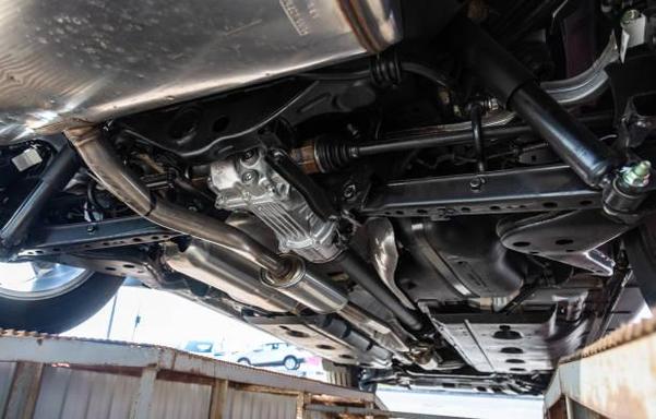 🛡️🚗 Tại sao cần phủ gầm ô tô?

Phủ gầm ô tô không chỉ giúp bảo vệ xe khỏi các tác nhân gây hại như gỉ sét, nước, và đất bẩn mà còn kéo dài tuổi thọ cho chiếc xe của bạn. Dưới đây là một số lợi ích khi phủ gầm:

1. Bảo vệ lớp sơn: Giúp bảo vệ gầm xe khỏi các tác động của môi trường.
2. Chống ồn: Giảm tiếng ồn từ mặt đường, mang lại trải nghiệm lái xe thoải mái hơn.
3. Tăng giá trị xe: Chiếc xe được bảo trì tốt sẽ có giá trị cao hơn khi bạn muốn bán hoặc trao đổi.

Hãy xem xét việc phủ gầm cho ô tô của bạn để bảo vệ và duy trì vẻ đẹp cho xe nhé! 🛠️✨ #PhủGầmÔTô #ChămSócÔTô #BảoVệXe