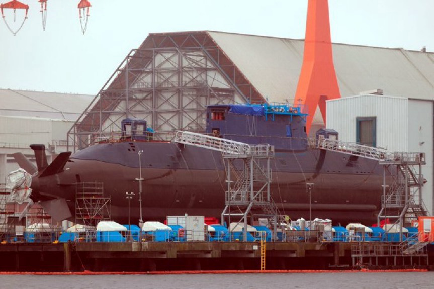 The Israeli military submarine INS Drakon seen being worked on at the ThyssenKrupp Marine Systems (TKMS) yard in Kiel, Germany in 2023. Photos credit: Marco Kuntzsch/Wikimedia Commons