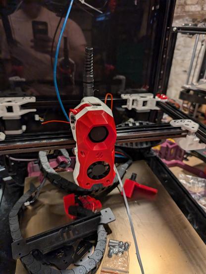 The gantry of a 3d printer, partially didassembled