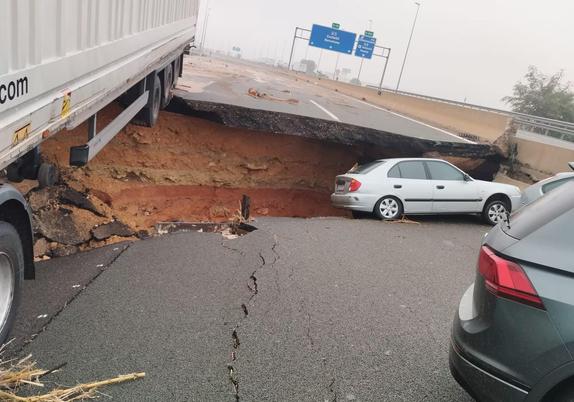 Photographs of the floods in Spain: Condition of the A-7 highway