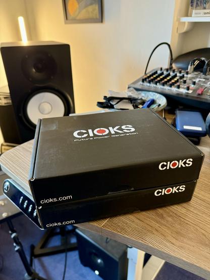 Two boxes labelled “CIOKS”