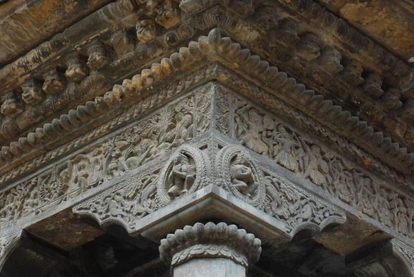 #Garuda carvings at Patan Durbar Square, #Nepal.
#BuddhistArt #Buddhism