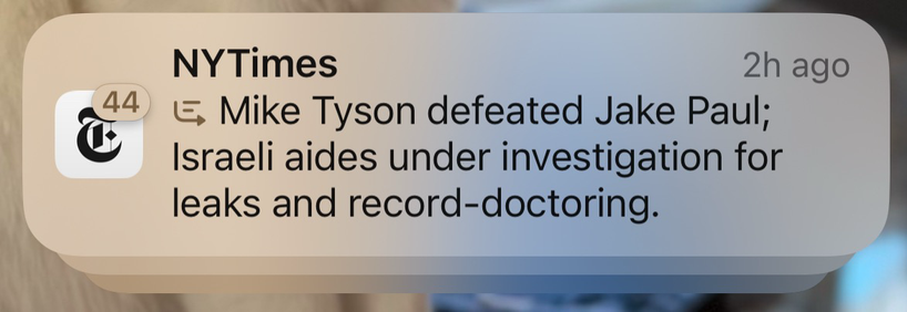 Siri claiming Mike Tyson won via summary of NYTimes notifications. 
